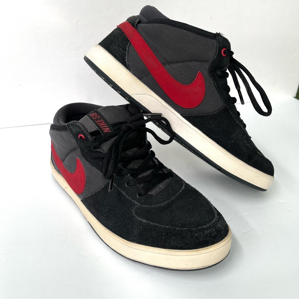 NIKE SB MAVRK Mid 3 Black Red Gray Suede Sneakers Big Kids Youth Size 6Y Skate